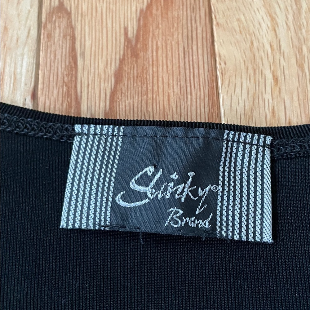 Slinky Brand Top Womens 2X Black Sleeveless Blouse Studded Minimalist Mature - Picture 2 of 9